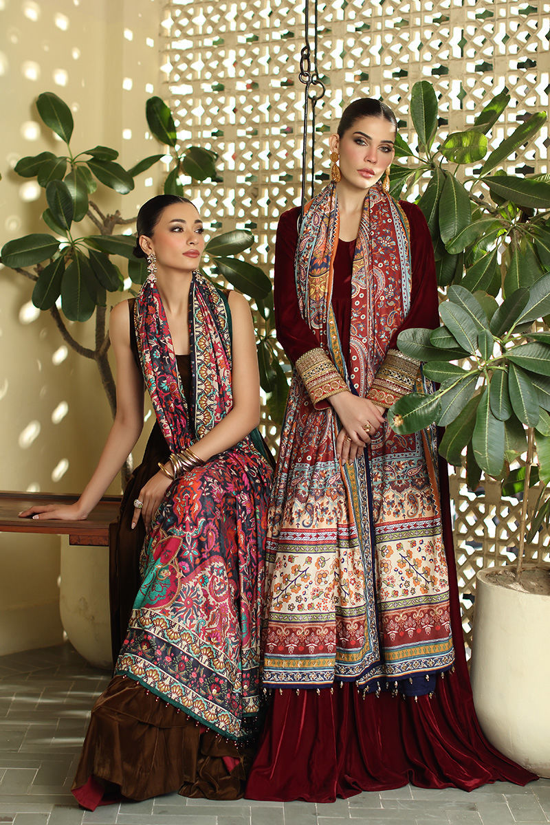 Picture of Maelin Velvet Shawl